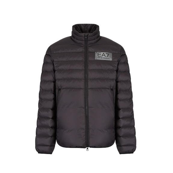 https://www.ferrersport.com/sites/default/files/productos/textil/2022/chaqueta-plumas-ea7-woven-down-negro-imag1.jpg