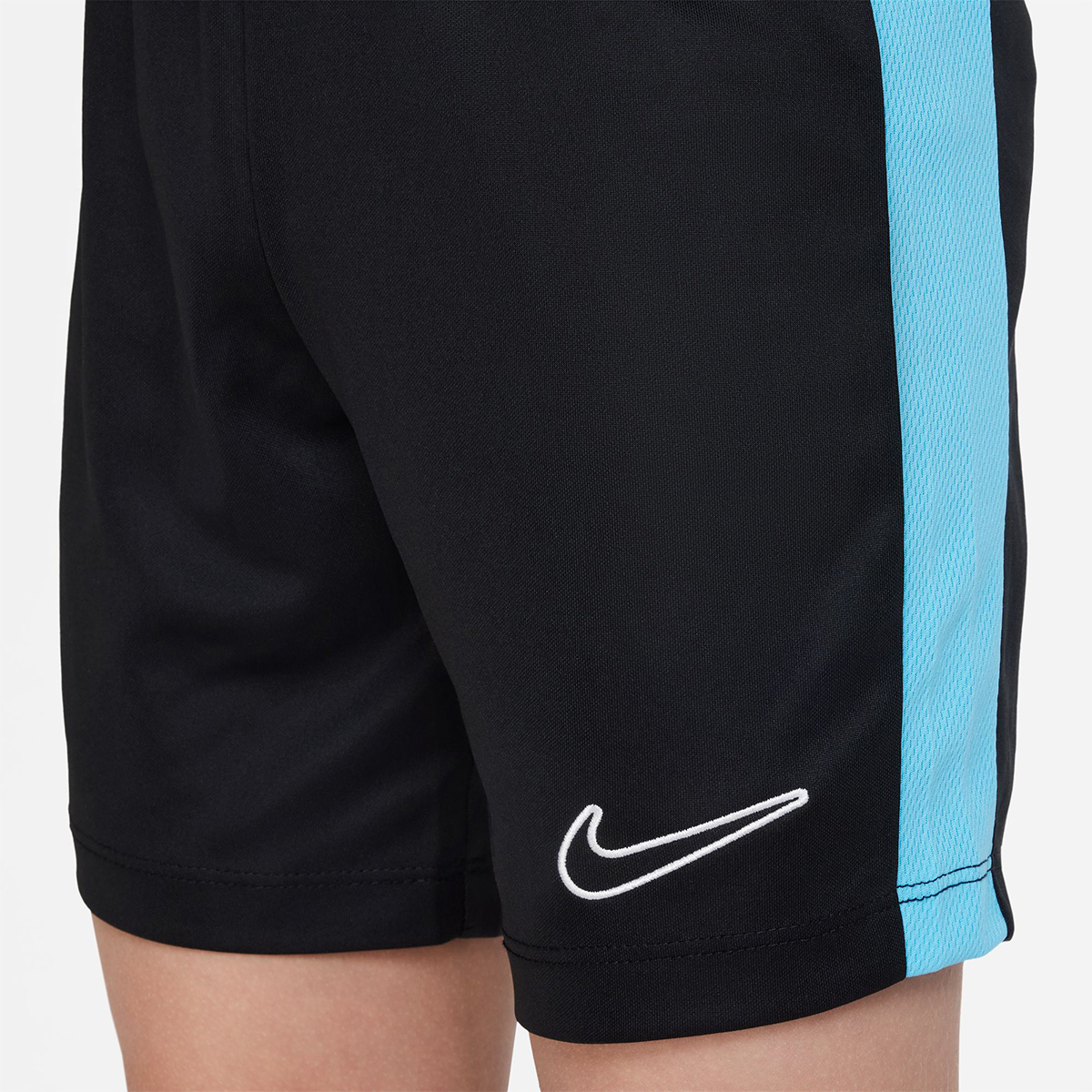 short-nike-negro