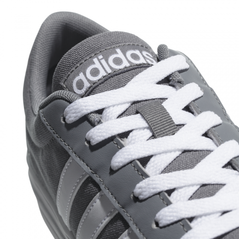 AW3892_FTW_photo_detail-1_white