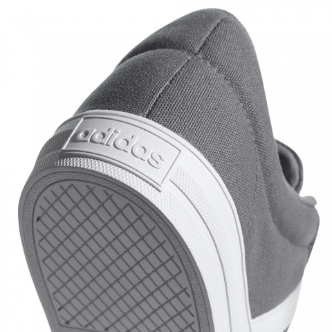 AW3892_FTW_photo_detail-2_white