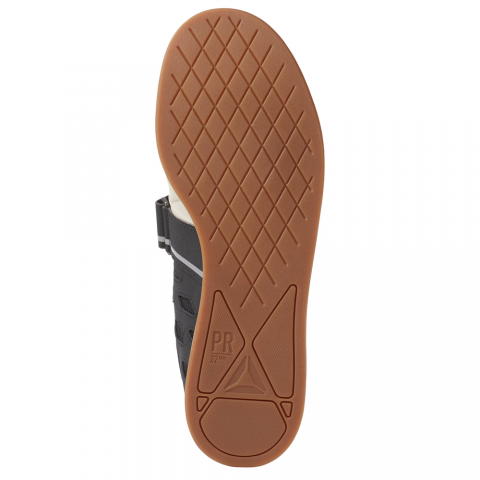 DV4587_FTW_photo_bottom_white