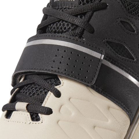 DV4587_FTW_photo_detail-1_white