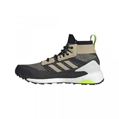 Trekking adidas para hombre en rebajas | FASHIOLA.es