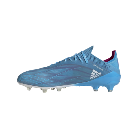 GW7450_FTW_photo_side-medial-center_white