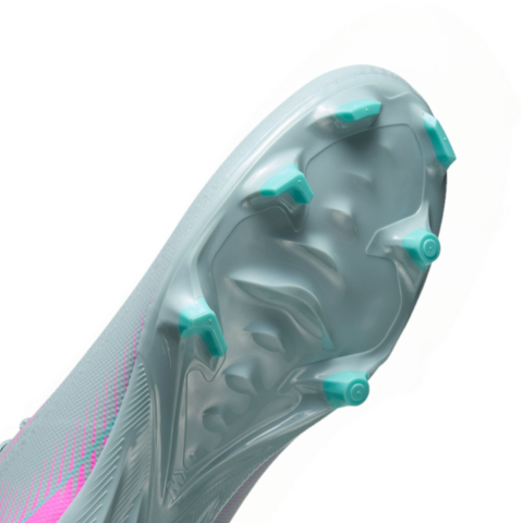 Suela MG de las Nike Mercurial Superfly 10 Academy MG diseñada para césped natural y artificial