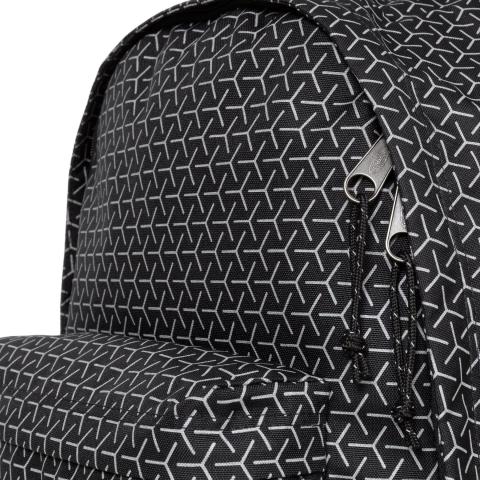 mochila-eastpak-out-of-office-negro-blanco-Imag4