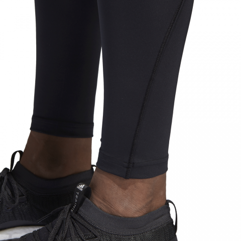 CV7800_APP_on-model_detail-3_white