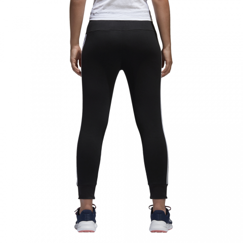 S97117_APP_on-model_back_white