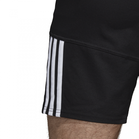 A96673_APP_on-model_detail-2_white