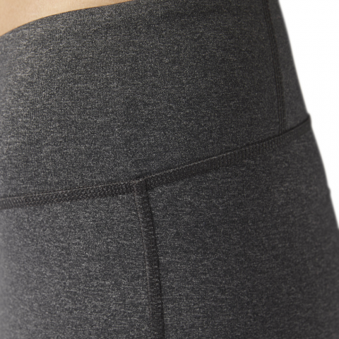 BP7233_APP_on-model_detail-1_white