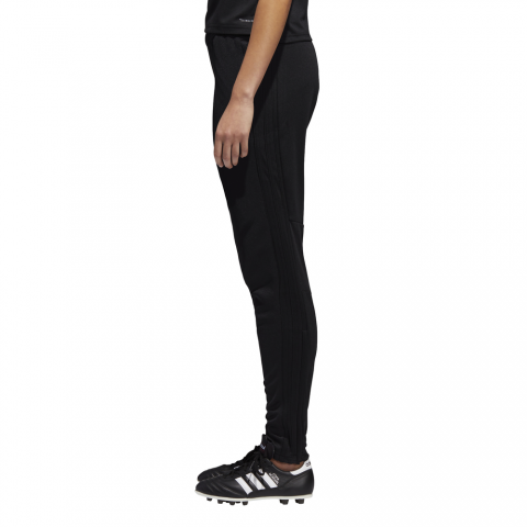 BS0522_APP_on-model_side_white
