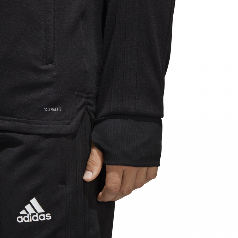 BS0602_APP_on-model_detail-2_white