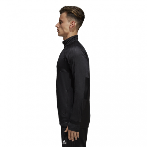 BS0602_APP_on-model_side_white