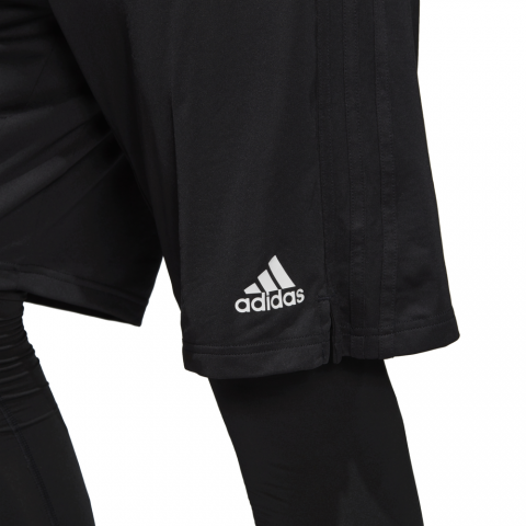 BS0654_APP_on-model_detail-2_white