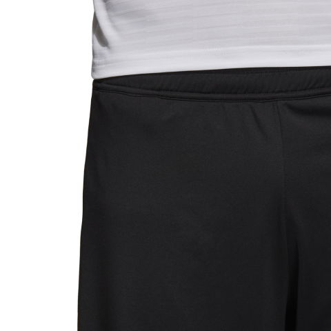BS0654_APP_on-model_detail-3_white