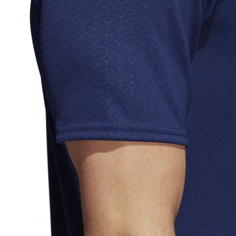 BS3185_APP_on-model_detail-3_white