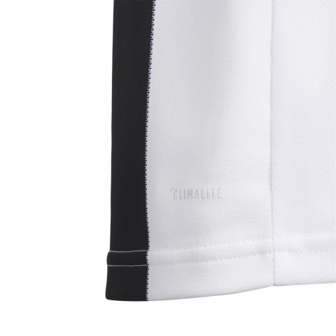 CF3496_APP_photo_detail-3_white