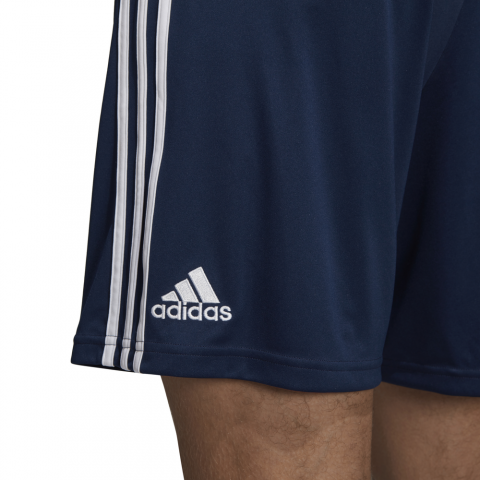 CF5421_APP_on-model_detail-2_white