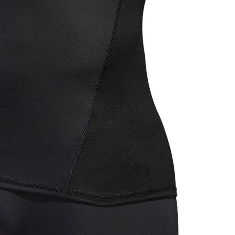CF7219_APP_on-model_detail-1_white