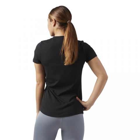 CF8587_APP_on-model_back_white