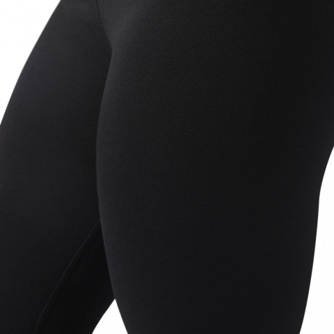 CF8593_APP_on-model_detail-2_white