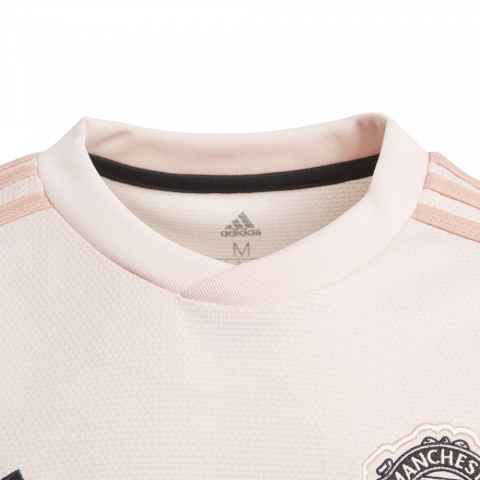 CG0055_APP_photo_detail-3_white