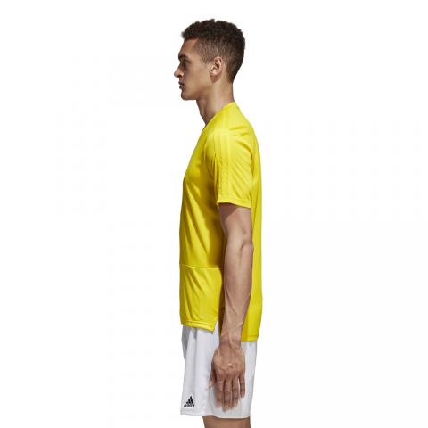 CG0357_APP_on-model_side_white