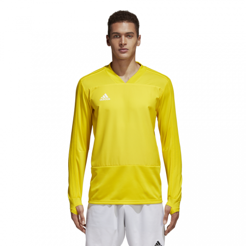 CG0384_APP_on-model_standard_white