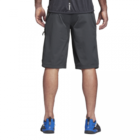 CG2470_APP_on-model_back_white