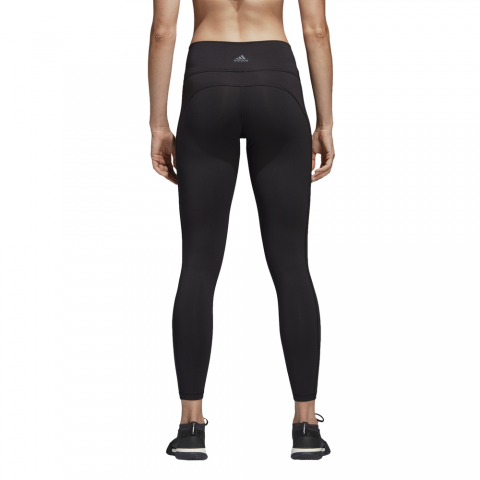 CV8435_APP_on-model_back_white