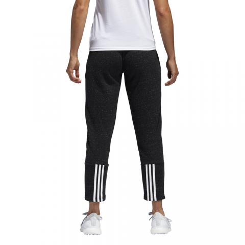 CW2251_APP_on-model_back_white
