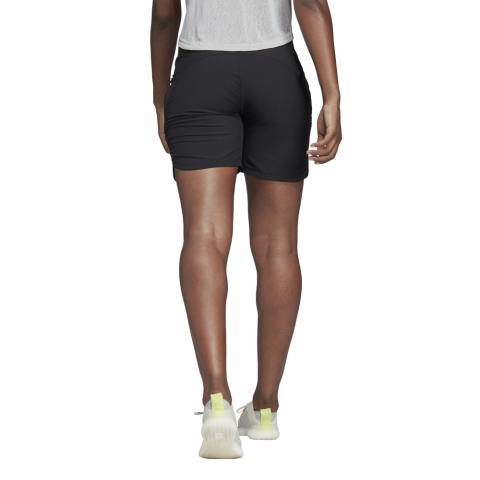 CW5492_APP_on-model_back_white