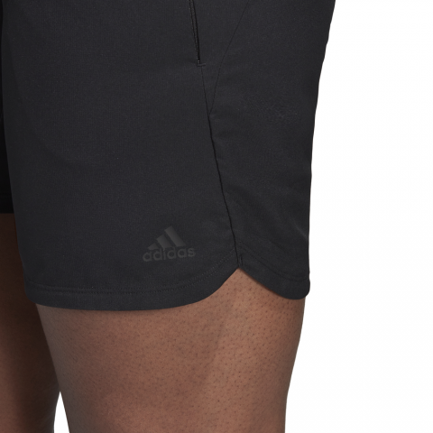 CW5492_APP_on-model_detail-3_white