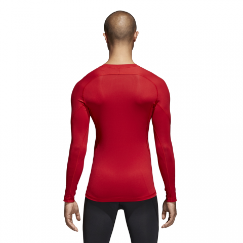 CW9490_APP_on-model_back_white