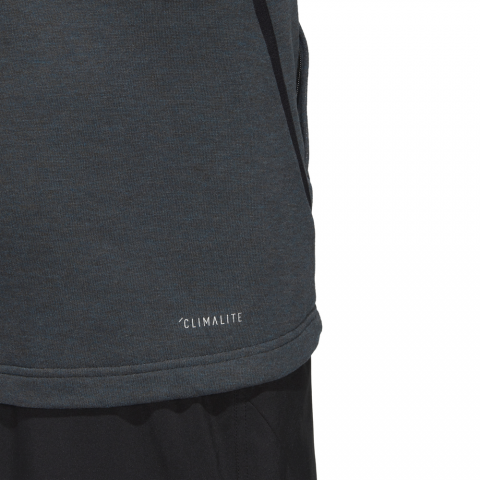 CX0172_APP_on-model_detail-2_white