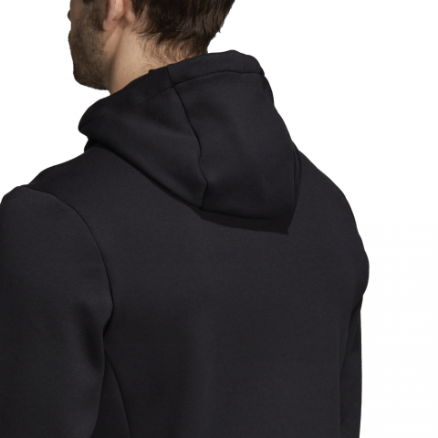 CY8723_APP_on-model_detail-3_white