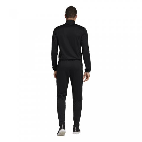 D95926_APP_on-model_back_white