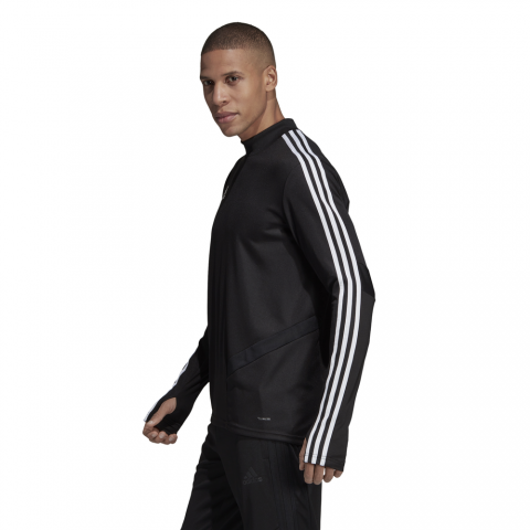 DJ2592_APP_on-model_side_white