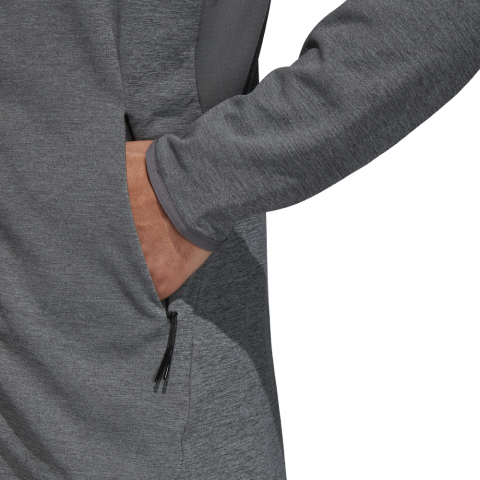 DN1860_APP_on-model_detail-2_white