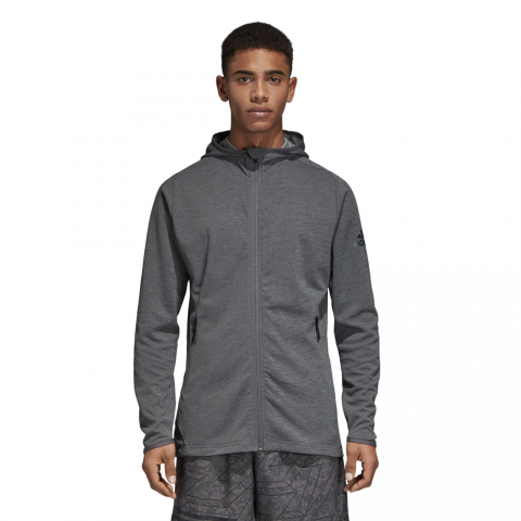 DN1860_APP_on-model_standard_white