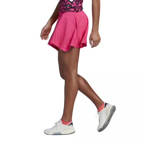 DP0256_APP_on-model_side_white