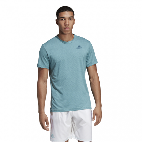 DP0286_APP_on-model_standard_white