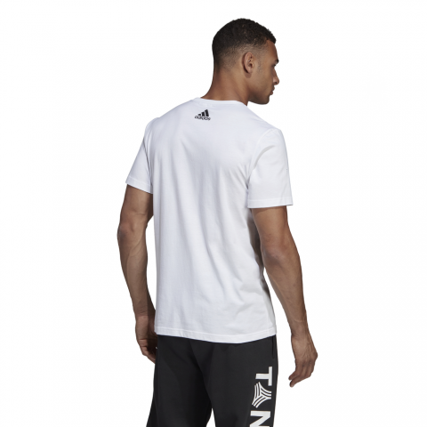 DP2694_APP_on-model_back_white