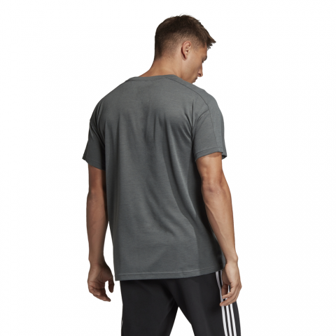 DP3121_APP_on-model_back_white