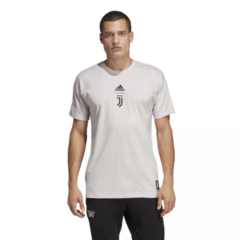 DP3925_APP_on-model_standard_white