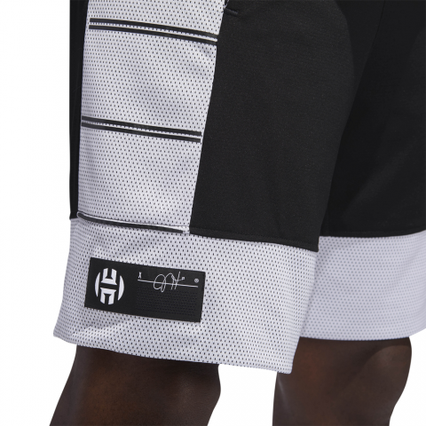 DP5723_APP_on-model_detail-1_white