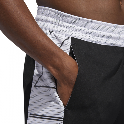 DP5723_APP_on-model_detail-2_white