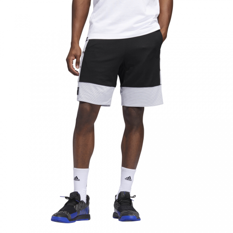 DP5723_APP_on-model_standard_white