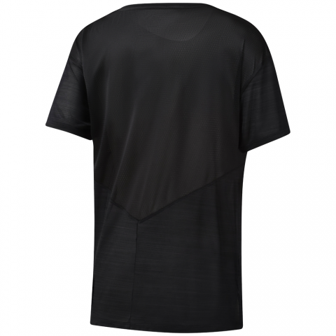 DP6714_APP_virtual_back_white