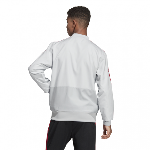 DP6833_APP_on-model_back_white